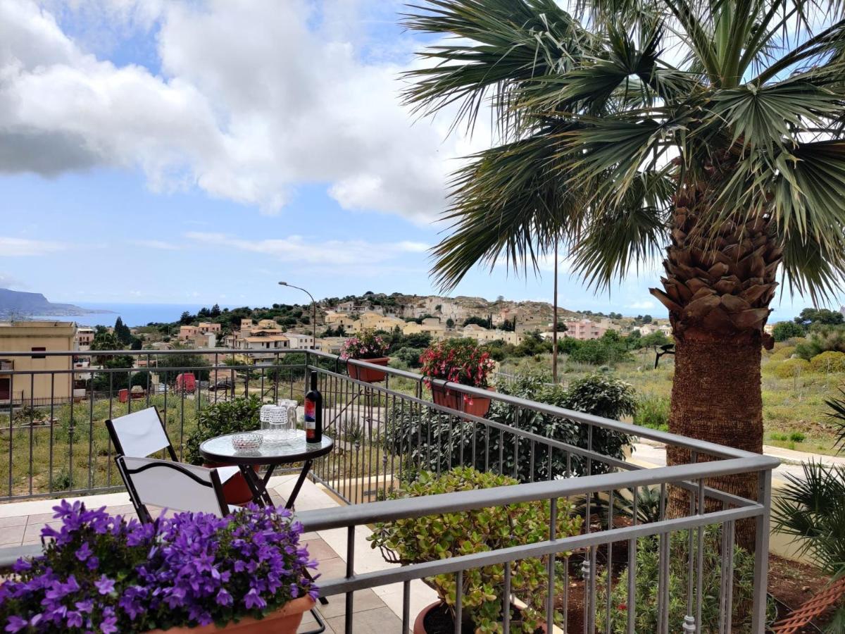 Raggi Di Sole Bed and Breakfast Custonaci Exteriör bild
