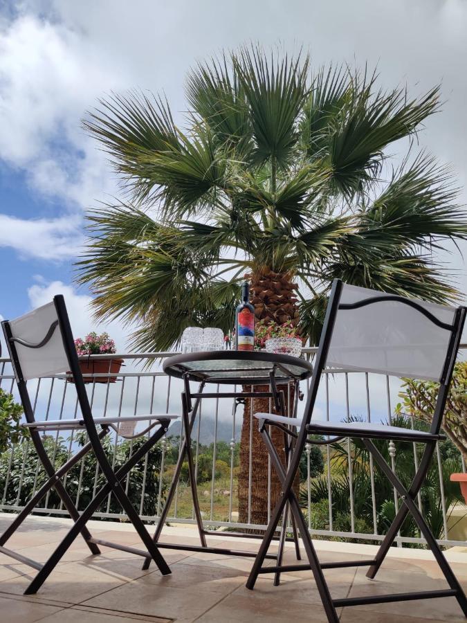 Raggi Di Sole Bed and Breakfast Custonaci Exteriör bild